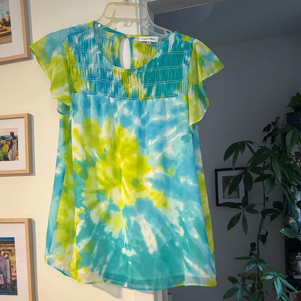 Calvin Klein Teal and Lime Tie-Dye Flutter Sleeve Blouse